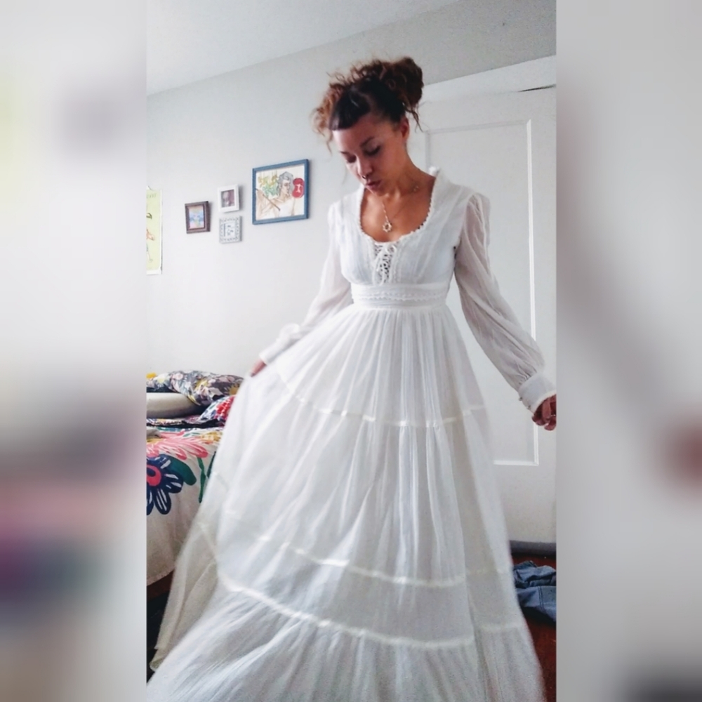 Jessica McClinktock Gunne Saxe prairie dress.